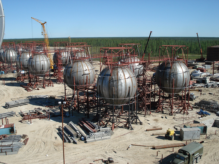 АО «Уралхиммаш» изготовит 20 шаровых резервуаров для Иркутской нефтяной компании